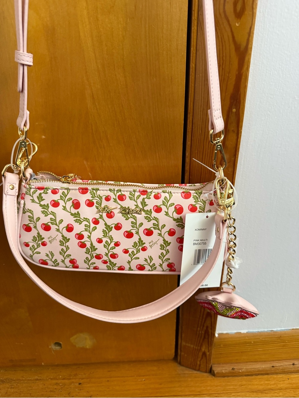 NWT Betsy Johnson tomato print mini Crossbody with purse charm - Picture 3 of 9
